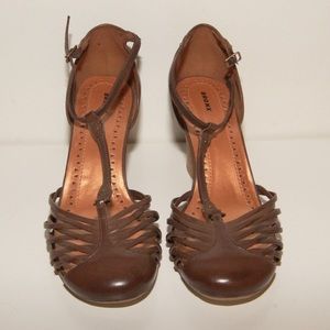 Bronx "Mia" size 40 Brown leather T strap wedge